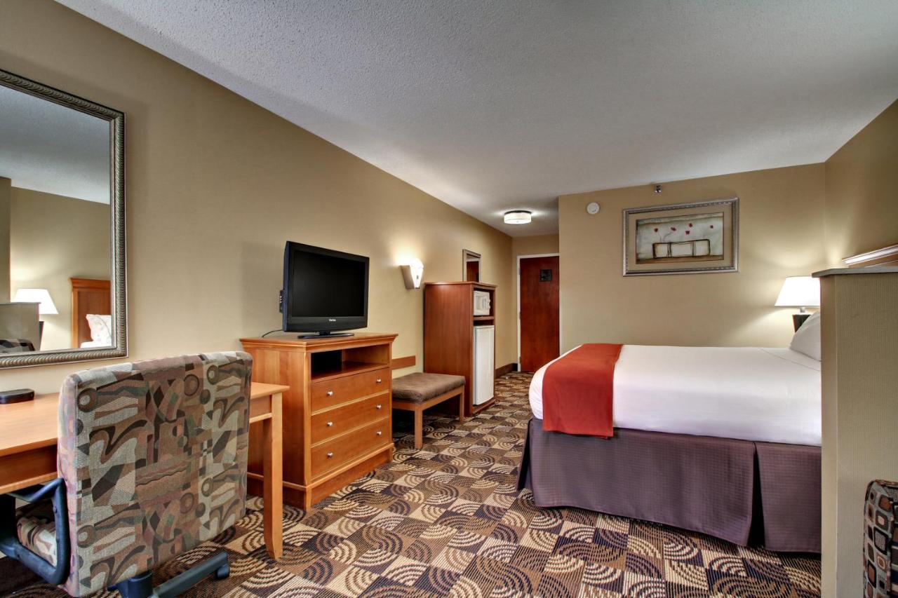 Hotel Express Waverly By Ihg 2*
