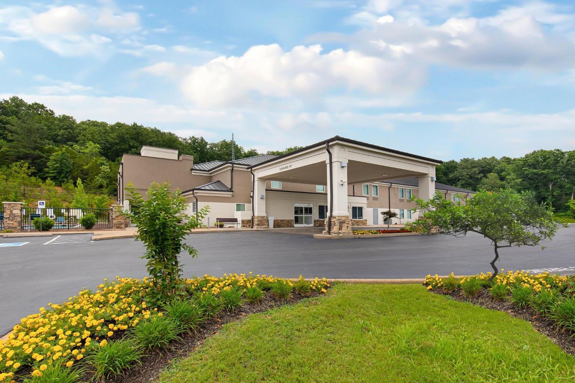 Express Waverly By Ihg Hotel Hurricane Mills