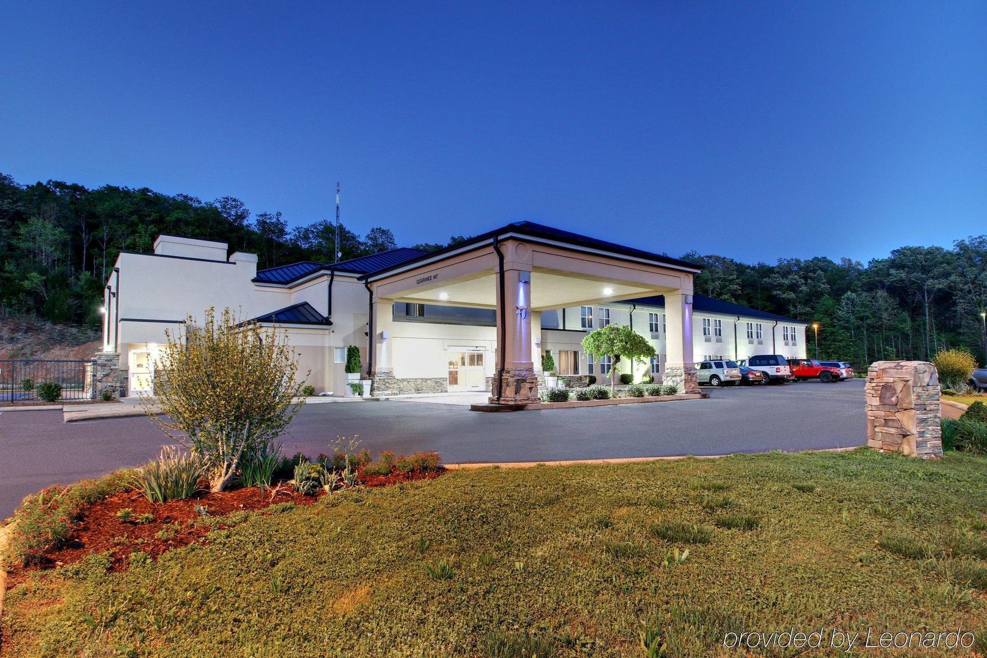 Express Waverly By Ihg 2*