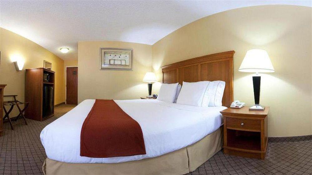 Express Waverly By Ihg 2*
