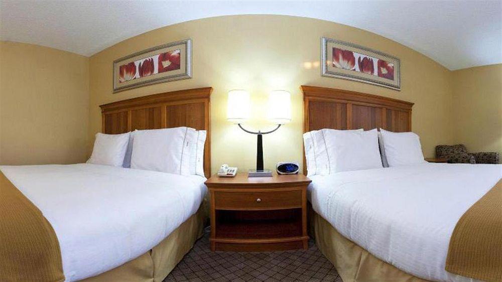 Express Waverly By Ihg 2* Hurricane Mills