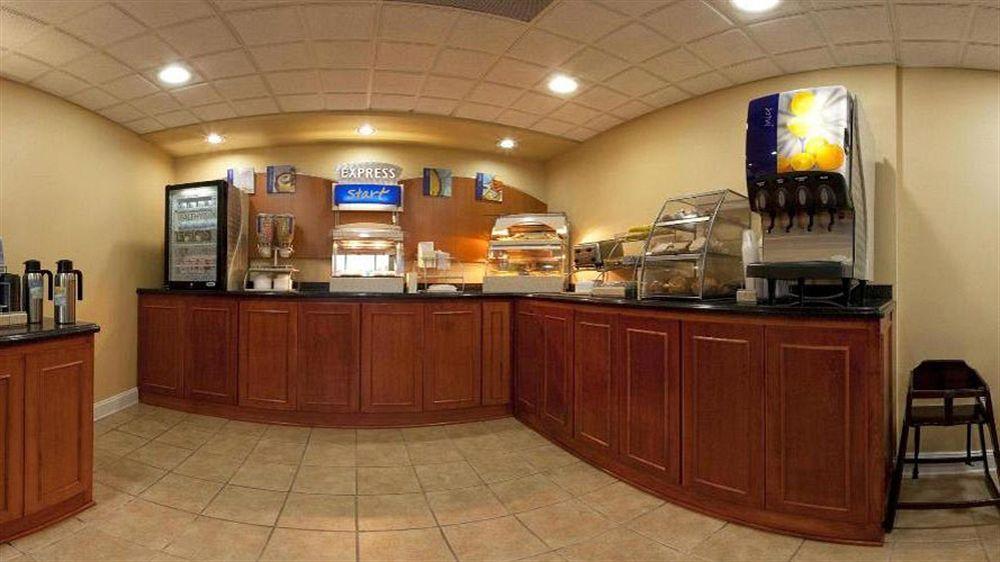Express Waverly By Ihg 2*