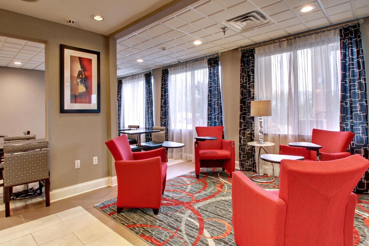 Hotel Express Waverly By Ihg 2*