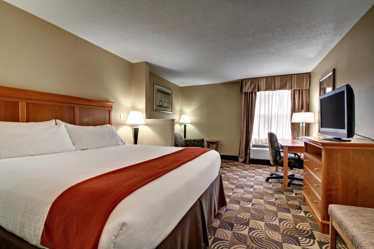 Express Waverly By Ihg Hotel Hurricane Mills