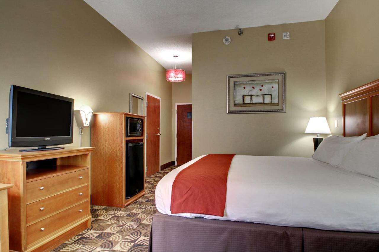 Express Waverly By Ihg Hotel